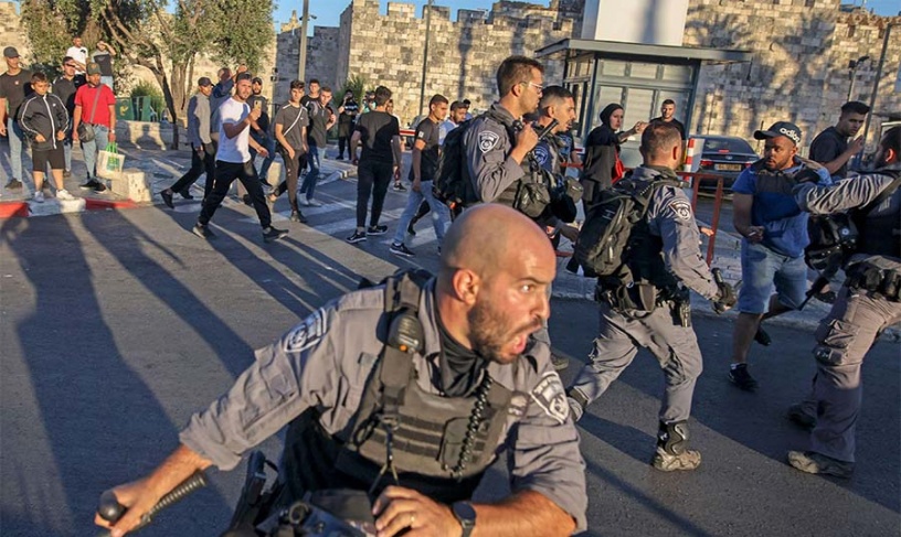 مستوطنون ينظمون مسيرة في منطقة باب العمود ويعتدون على المقدسيين جلنار Jollanar