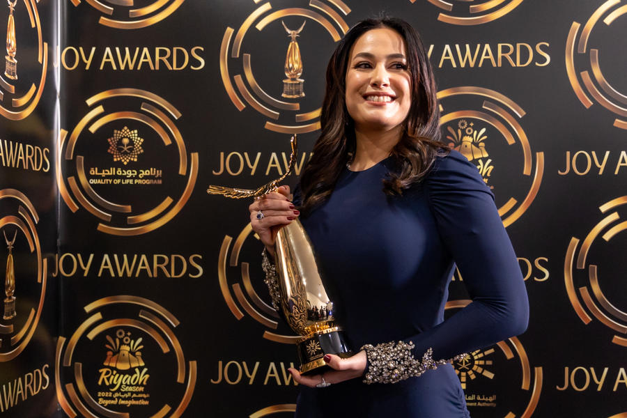 هند صبري تنال جائزة أفضل ممثلة جلنار Jollanar