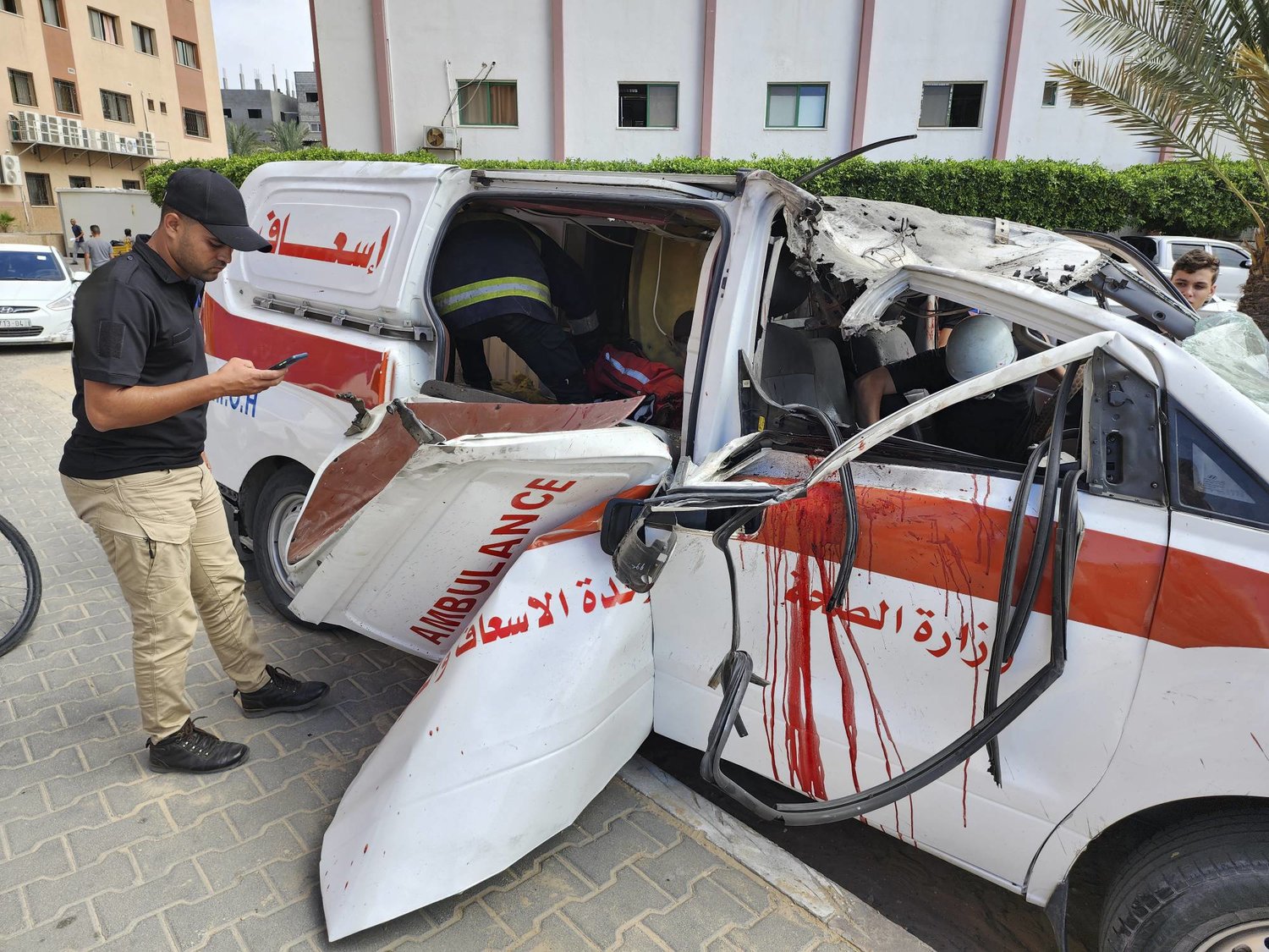جيش الاحتلال يتعمّد قصف الطواقم الطبية وإحدى الجامعات جلنار Jollanar