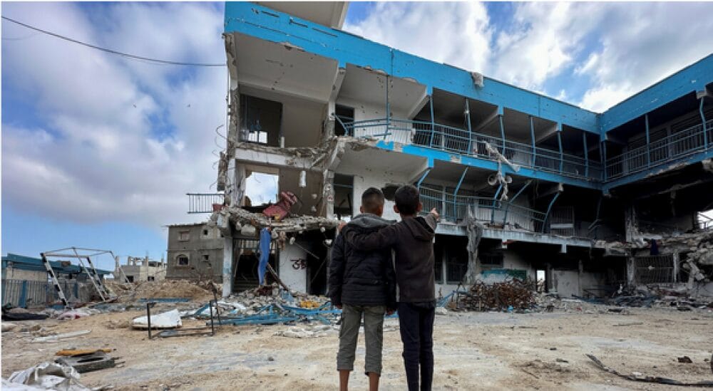 Raids israeliens sur le siège de lUNRWA à Gaza 2 جلنار Jollanar