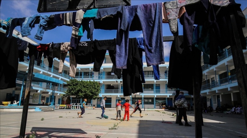 UNRWA Gaza ses écoles abritant 400 000 réfugiés جلنار Jollanar