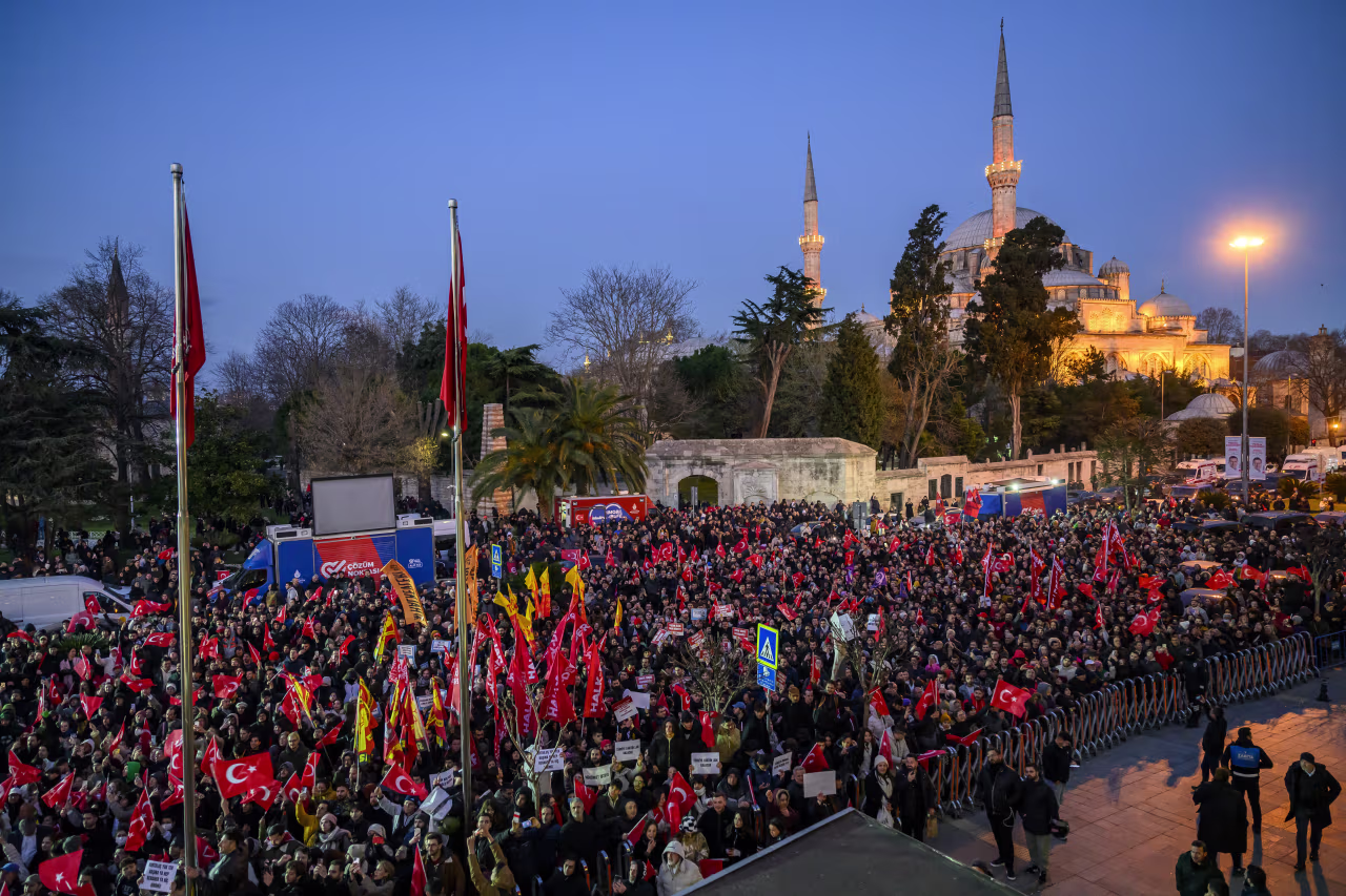 Turquie Manifestations anti Erdogan جلنار Jollanar